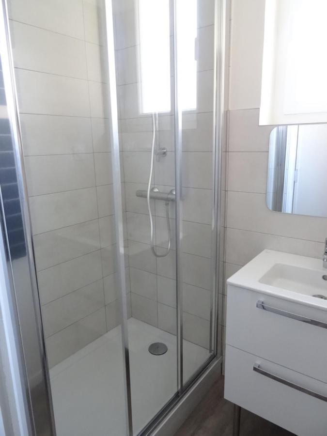 Bagnères-de-LuchonT3 Neuf 65M2 5 Personnes Avec Jardin Au Calme, Menage Inclus, Local Veloアパートメント エクステリア 写真